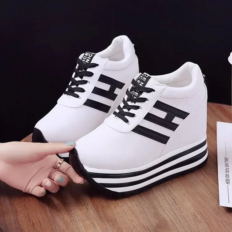 2024 New Winter Women Shoes Warm Fur Plush Lady Casual Shoes Lace Up Fashion Sneakers Platform Snow Boots Big Size - 𝐃𝐔𝐕𝐋𝐀𝐒𝐇𝐎𝐏