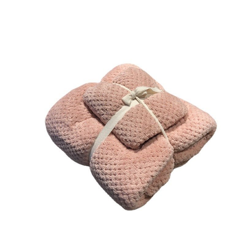 Ensemble de serviettes de bain en polaire corail avec motif ananas, absorbantes et douces, idéal pour la toilette quotidienne.