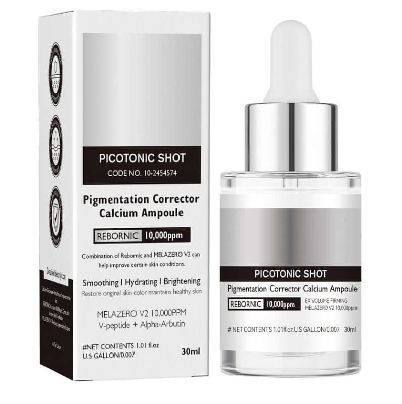Solution de soin facial éclaircissant Care Suit, flacon blanc avec étiquette, adaptée à la peau pour un visage lumineux.