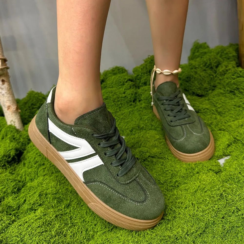 Lace Up Round Toe Contrast Sneakers - 𝐃𝐔𝐕𝐋𝐀𝐒𝐇𝐎𝐏