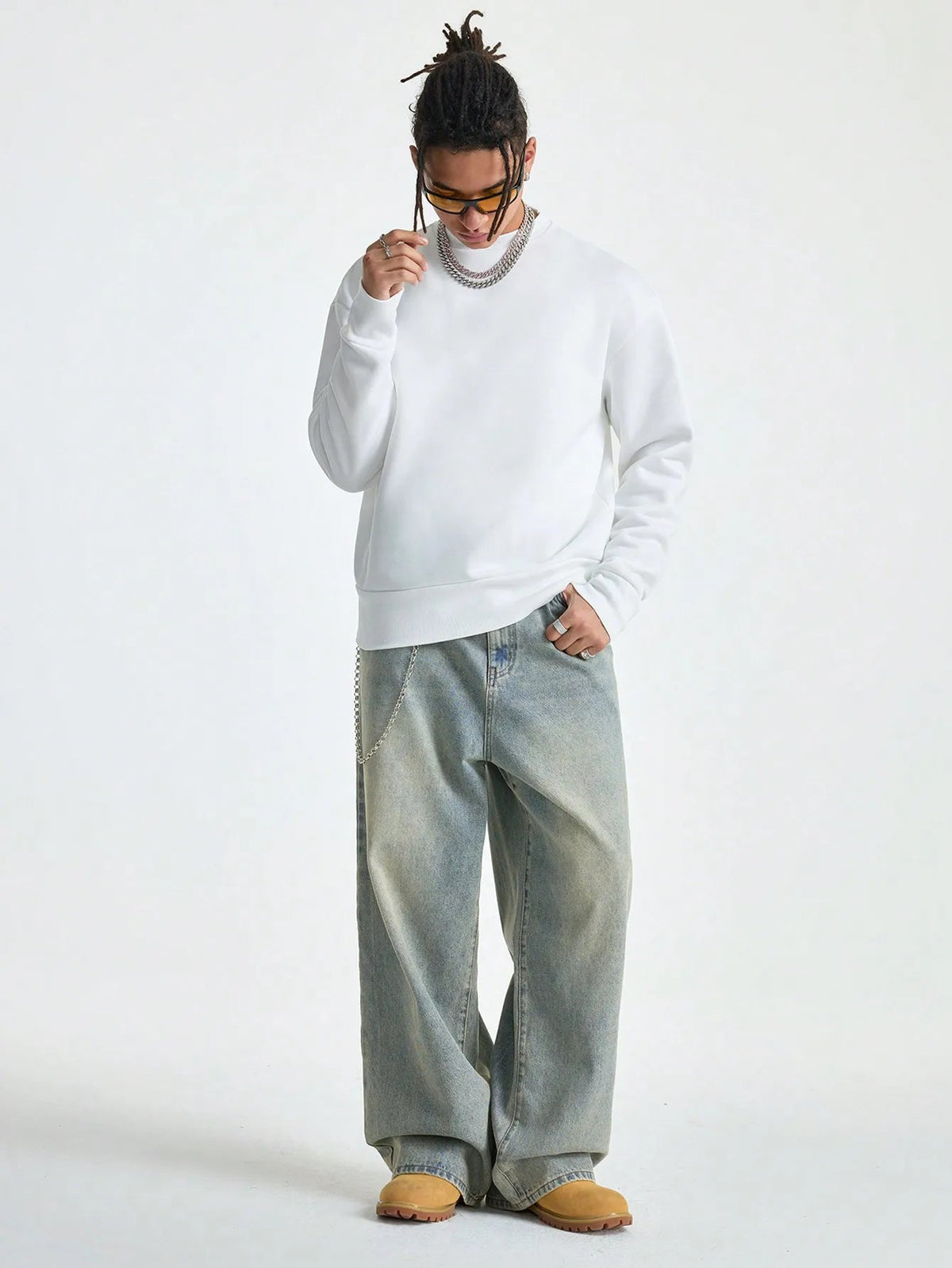 Manfinity EMRG Men's Light Blue Washed Retro Loose Wide Leg Jeans - 𝐃𝐔𝐕𝐋𝐀𝐒𝐇𝐎𝐏